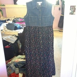 Vintage flowery dress