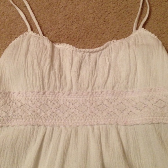 White sundress - Picture 2 of 3