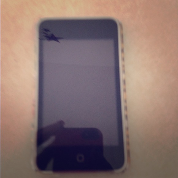 iPod generation 2 8gb🎧🎧🎧🎶🎶