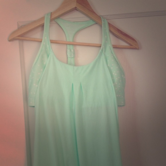 **SOLD** Lululemon Practice Freely Tank 8
