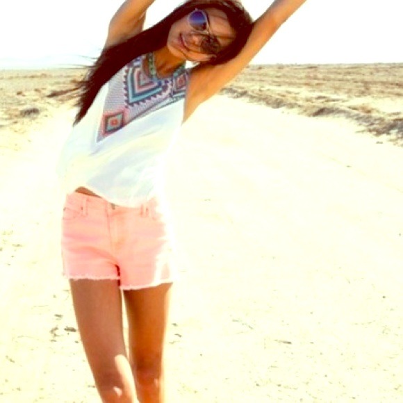 Pale pink H&M cutoff shorts!!!! - Picture 1 of 3