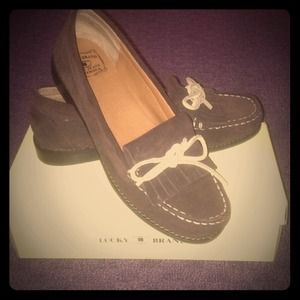 Sale!! Lucky Brand Loafer / Moccasin / suede flats