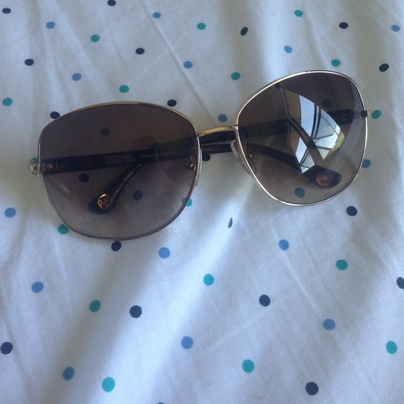 Michael kors sunglasses, price is FIRM