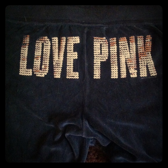 ❗️✋DONATED✋❗️ velour sequence sweat pants VS PINK