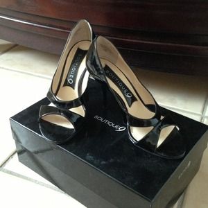 Boutique 9 shoes , size 5,5