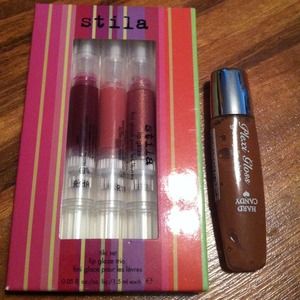 Lip gloss lot and tanning wipes bundle