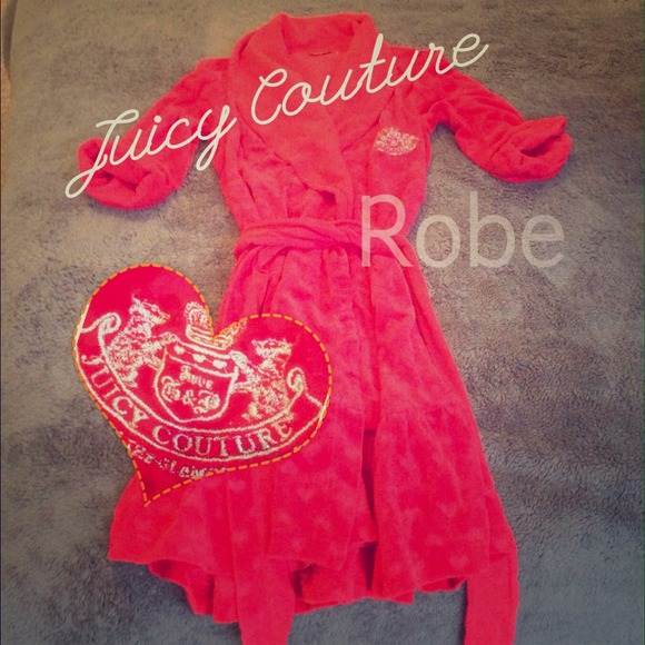 ✋RESERVED @er_bearr23: Juicy Couture Robe ❤