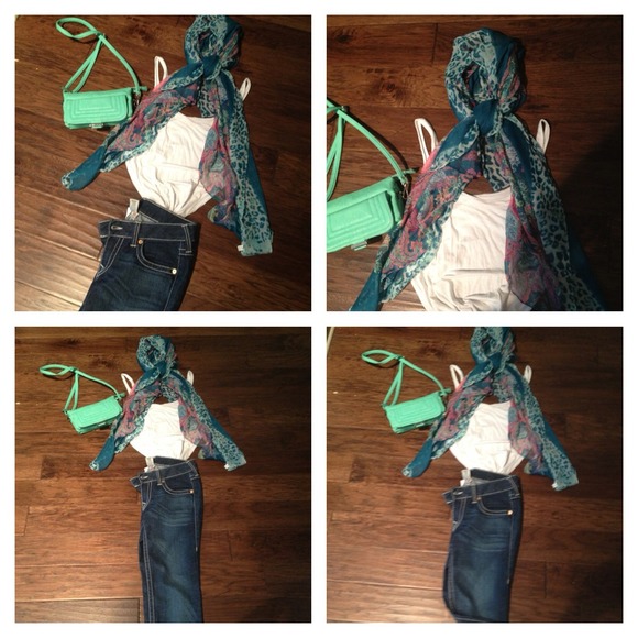 Sold- Scarf and purse - Picture 2 of 3