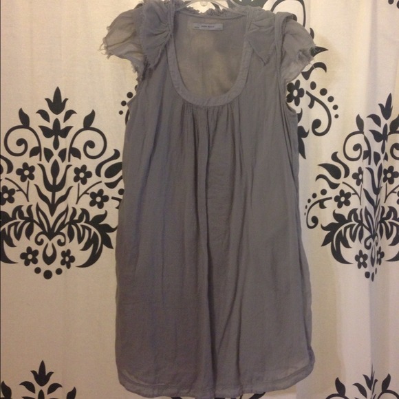 🚫BUNDLED🚫 Gray Short Sleeve Dress ❤❤