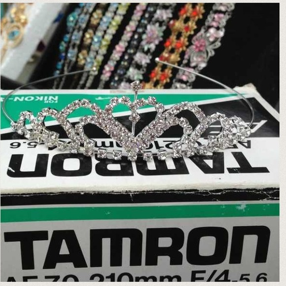 Gorgeous Tiara--LOWERED!!! - Picture 2 of 3