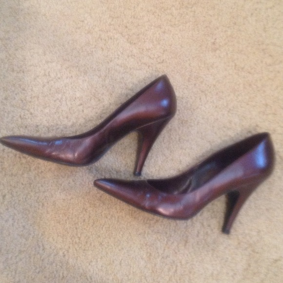 BCBG Heels - Picture 2 of 4