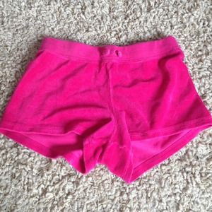 Juicy couture shorts !