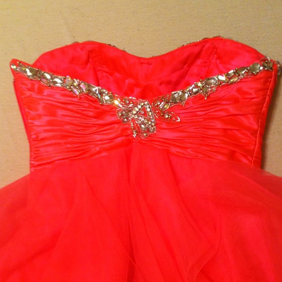 Prom or homecoming dress I AM WILLING TO TRADE. - Picture 4 of 4