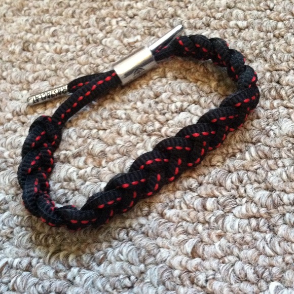 lace braclet