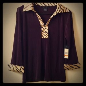 🎉Chocolate brown shirt with animal print detail🎉