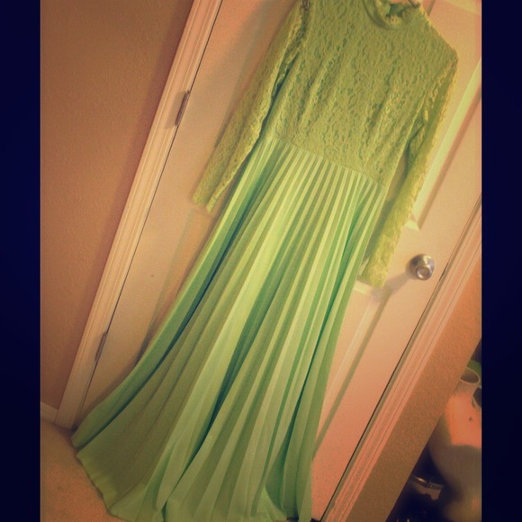 Vintage dress SOLD IN BUNDLE