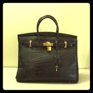"Just in"  Crocodile Pattern Handbag