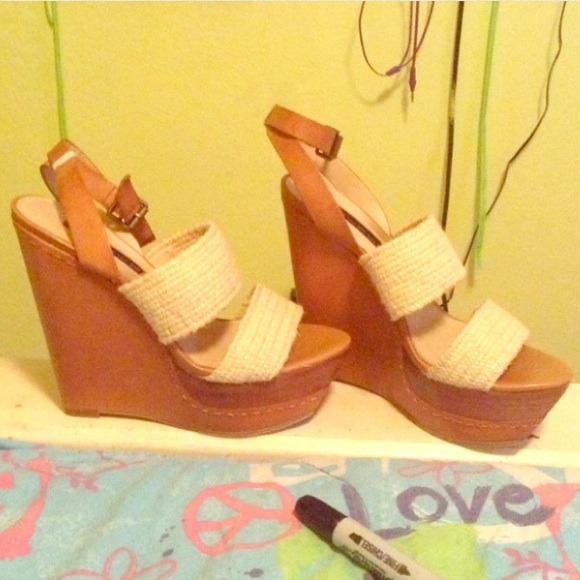 Steve Madden Wedges 😍