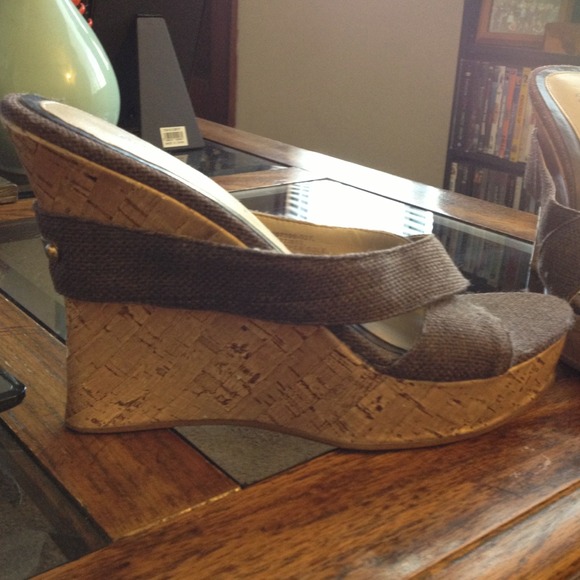 🚫Sold on Vinted Colin Stuart Wedges - Picture 2 of 4