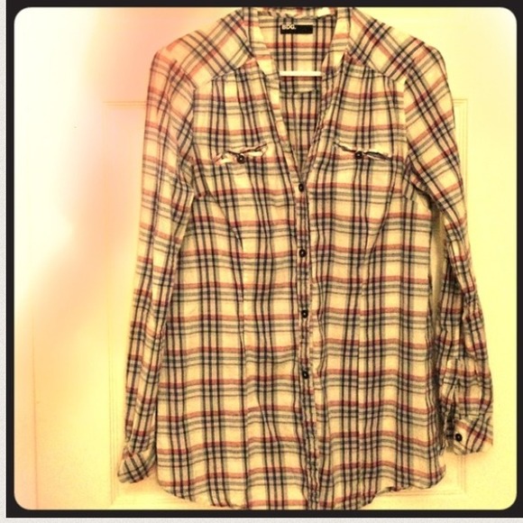Urban Outfitters Plaid Shirt - Picture 2 of 2
