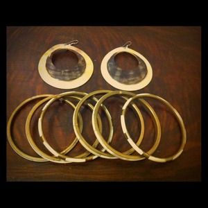 Mother of pearl bracelets and earrings bundle