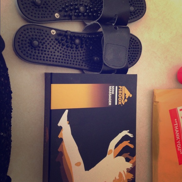 Pain relieving electrode pulse massager 💕