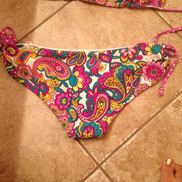 Printed Bikini - Picture 2 of 3