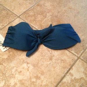 Crossed back bikini top