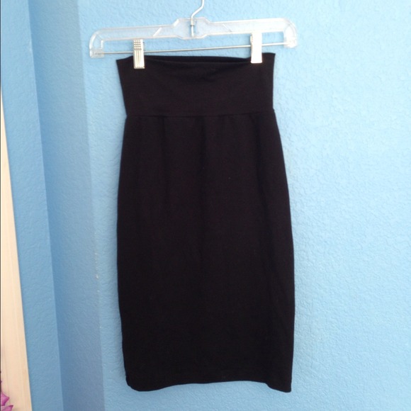 ❌Sold in bundle❌Black America apparel skirt