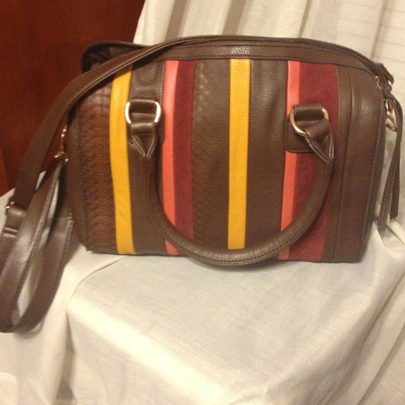 ❌SOLD❌Fall satchel