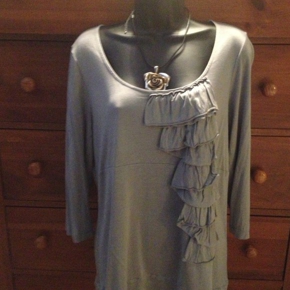 Sold Chicos shirt
