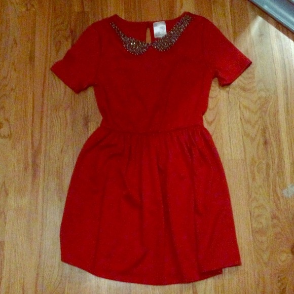 🌟SOLD🌟 Red dress with silver collar.