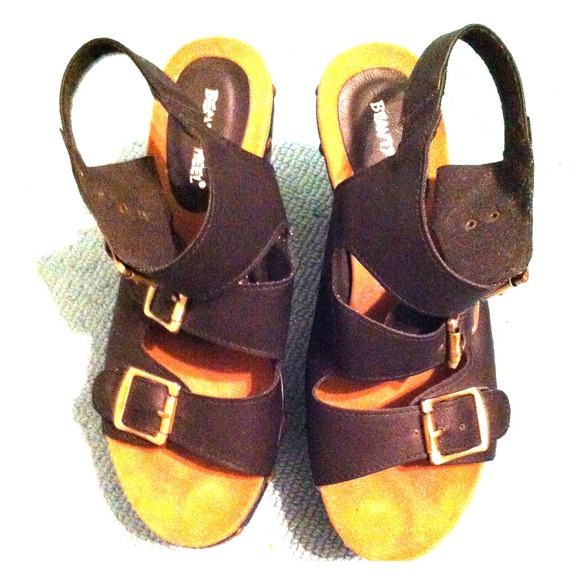 Triple buckle wedge sandals