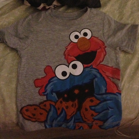 ✔️SOLD✔️Toddler tShirt Elmo Nd Cookie Monster Nwot
