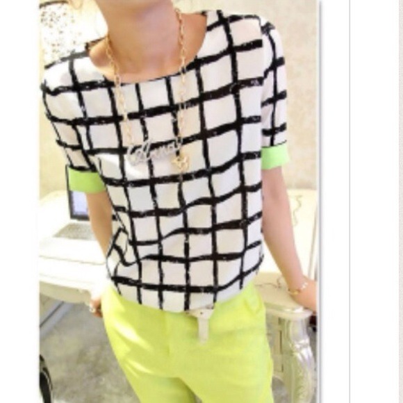 A chiffon patchwork o- neck short sleeve T- shirt - Picture 2 of 4