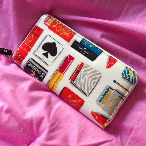 🎉HOST PICK 8/17/13🎉Kate Spade wallet