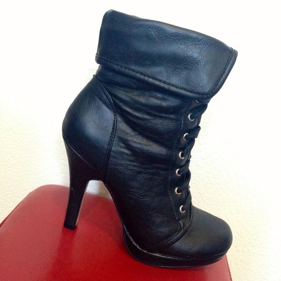 Madden Girl short boots