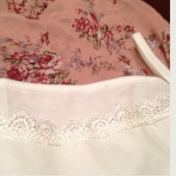 ⭐HOST PICK ⭐A loose basic chiffon shirt twinset - Picture 4 of 4