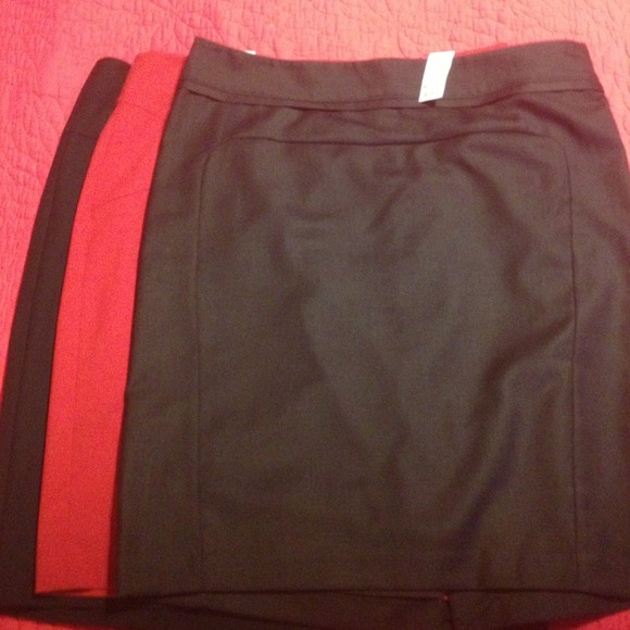SOLD✨REDUCED ✨Limited dress skirts (3)