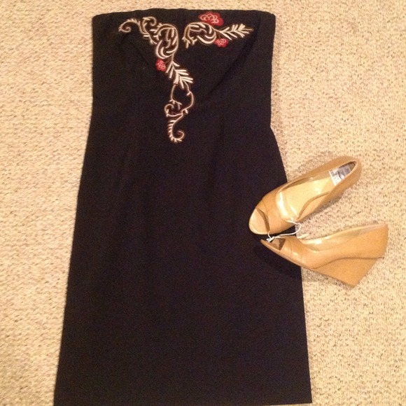 Black strapless dress mini
