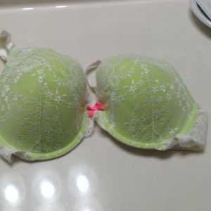 Victoria's Secret bra bundle