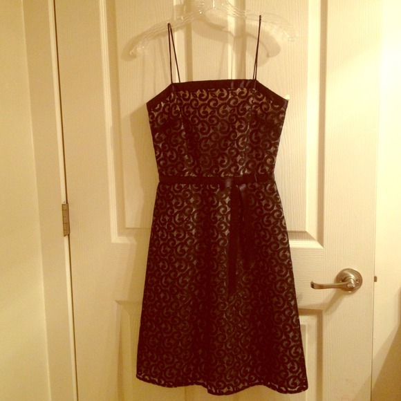 White House Black Market Sz 1/2 black/cream dress
