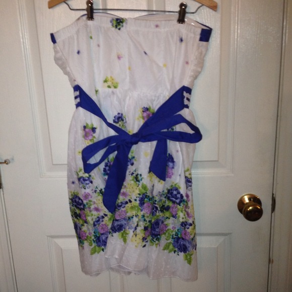 🎉Reduced🎉 ADORABLE dress and shoe bundle😍🌸💜 - Picture 3 of 4