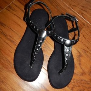 Black aerosoles sandal