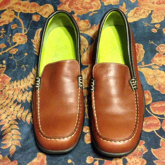 Cole Taan Two Tone Brown Waterproof Loafer sz 6AA