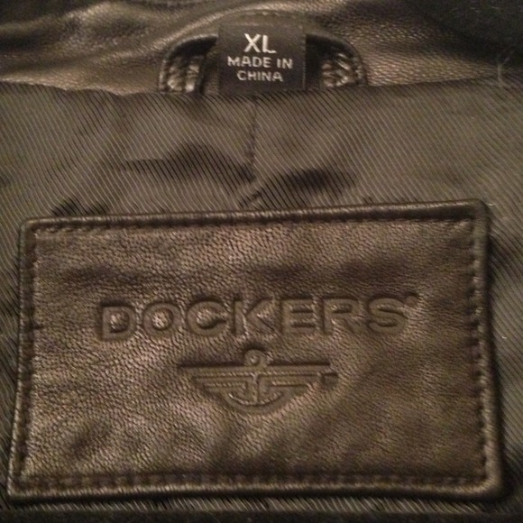 REDUCED NWOT Men's XL Dockers Black Leather Jacket - Picture 2 of 4