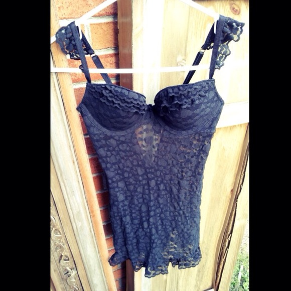 🎉HOLIDAY SALE🎉Victoria's Secret Lacie Lingerie💖