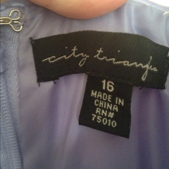 Prom Dress! - Picture 3 of 4