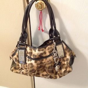 Kathy van Zeeland cheetah print purse/handbag
