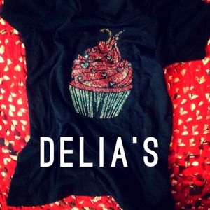 DELIA's Top